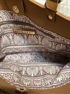 Antik Kraft Tan Tote with Decorative Printed Interior